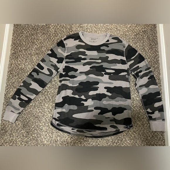 Lucky Brand Gray and Black Camo Top Size Large NWOT - Picture 1 of 4